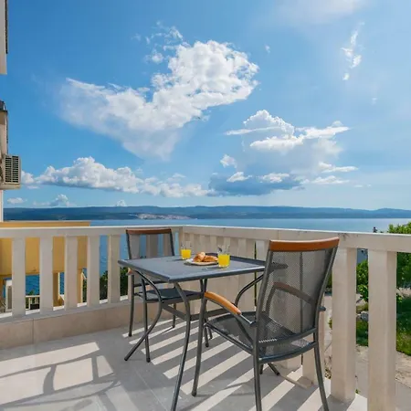 Zvone Apartment *