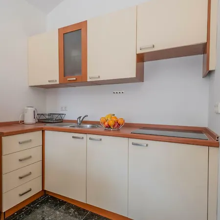 Apartment Zvone