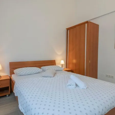 Zvone Apartment Lokva Rogoznica