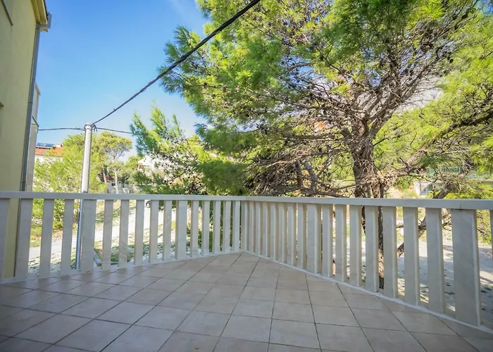 Zvone * Lokva Rogoznica